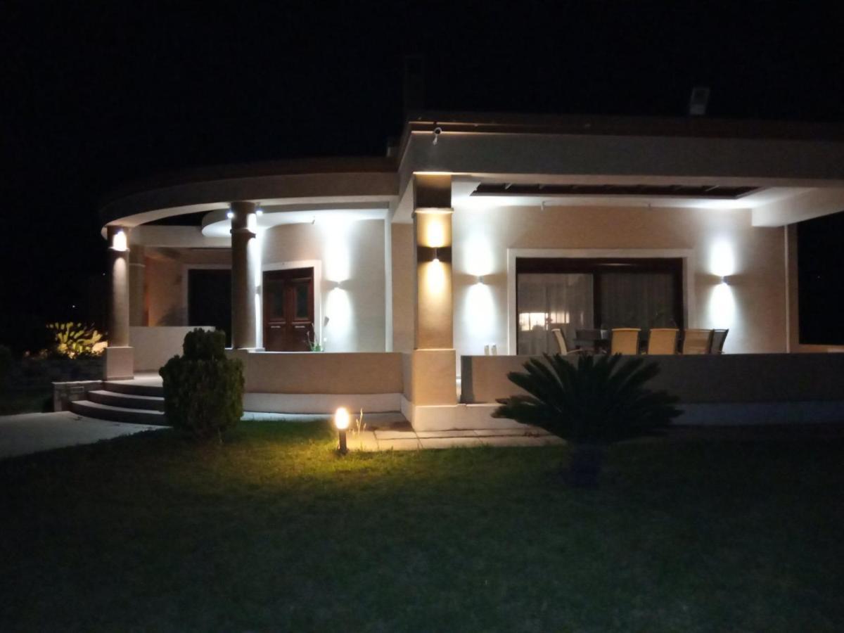 Kos Villa - Family Comfort With Large Garden, Jacuzzi Extérieur photo
